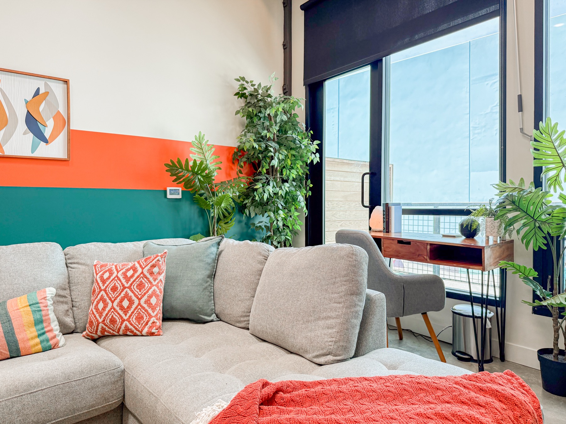 Loft 208
