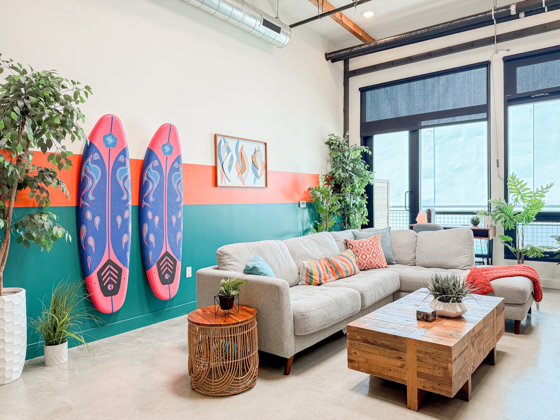 Loft 208